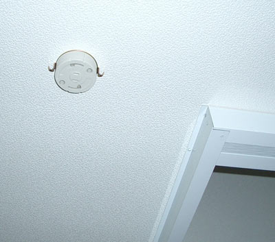 �R�l�N�^�͂���